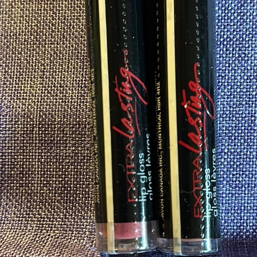 NIP Avon Set of 2 Everlasting Lip Glosses- Never Gone Mauve & Everlasting Petal